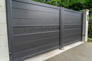 Lire la suite à propos de l’article Portail 2 vantaux : 10 raisons de l’adopter