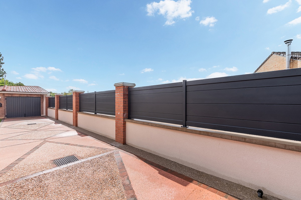 Clôture alu gamme Signature modèle Origin CL255 - RAL7016