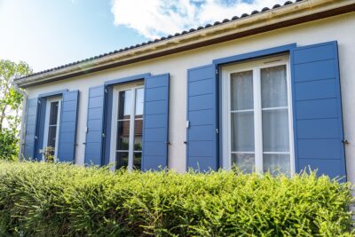 Volets battants aluminium 255H – Gamme Quadra