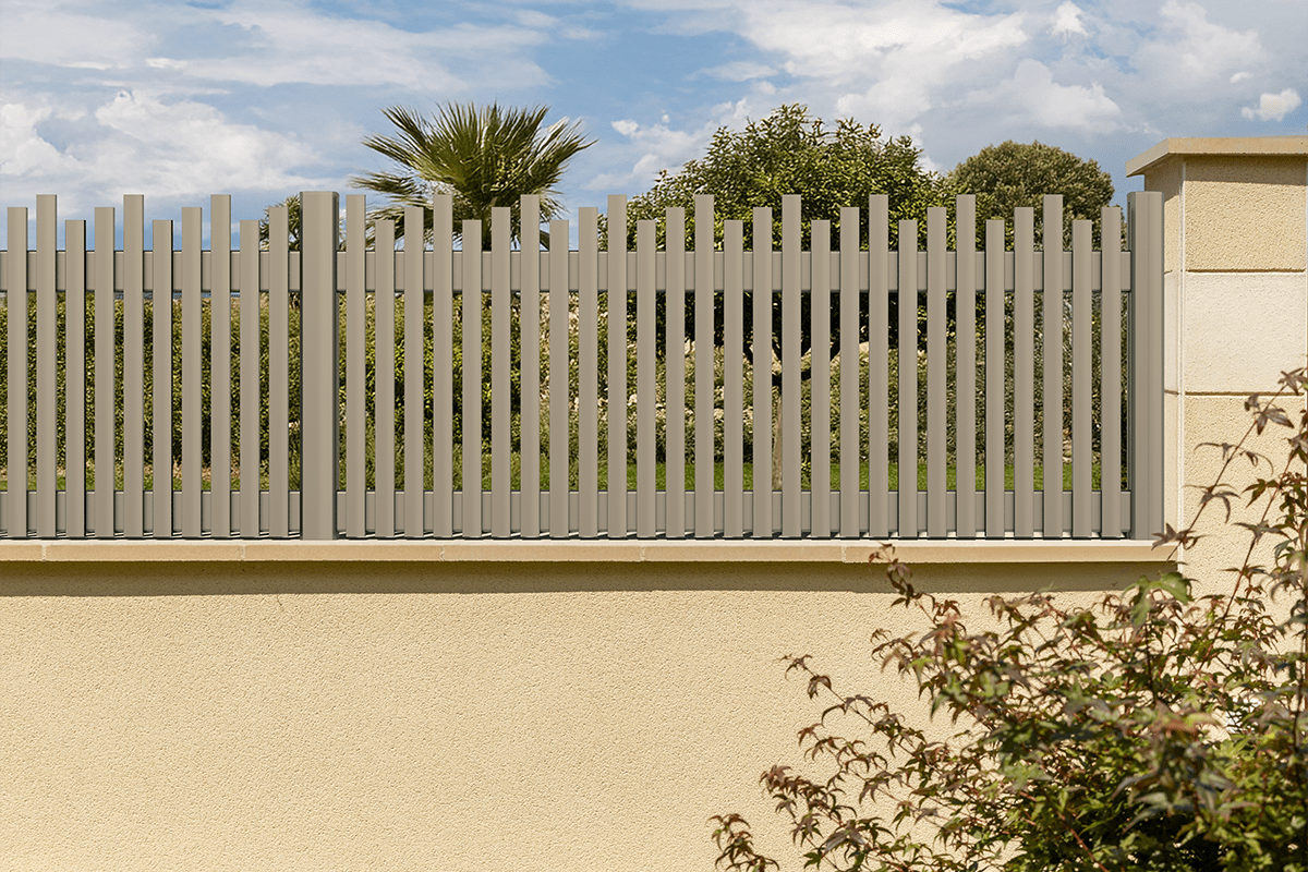 Clôture alu gamme Graphic modèle Bora - RAL7006