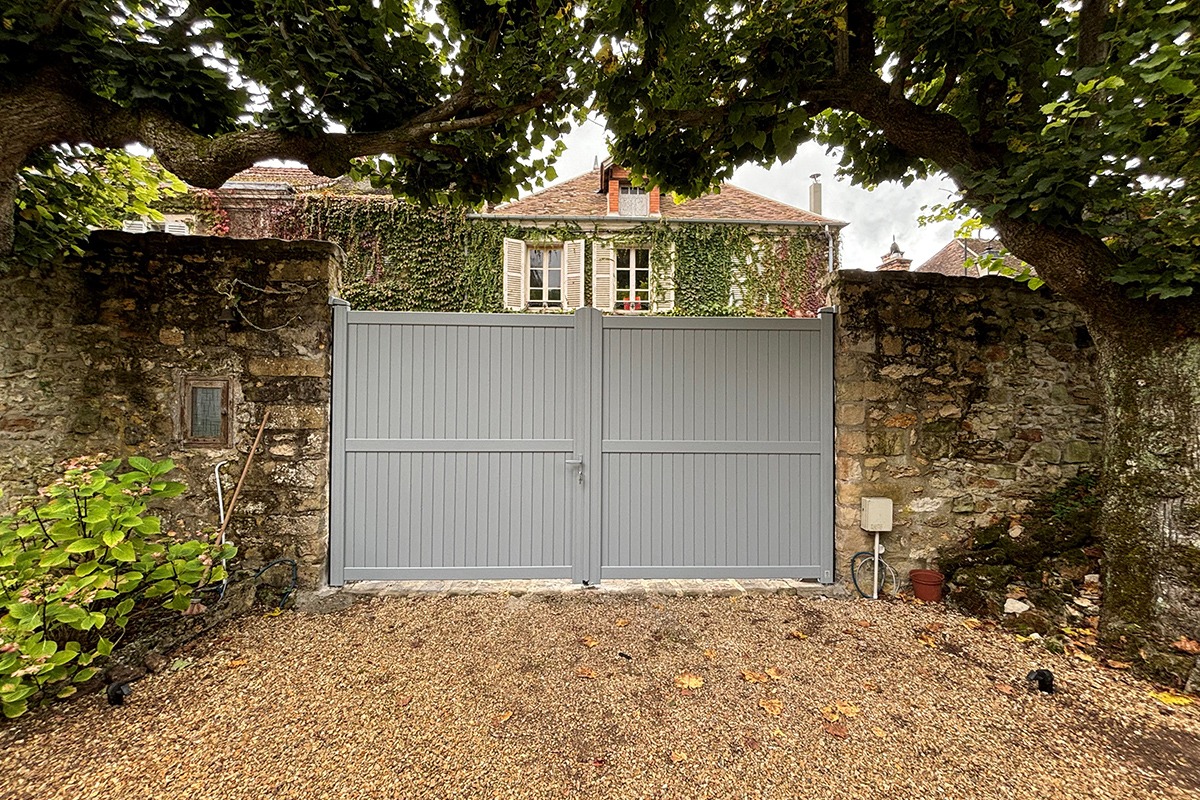 Portail battant alu gamme Classic modèle Rimbaud - RAL7001