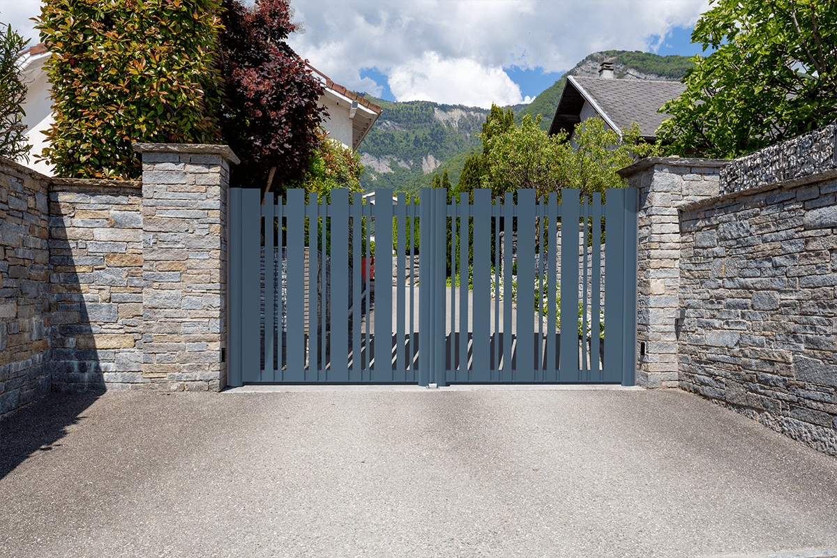 Portail battant alu gamme Graphic modèle Gregale - RAL 7016