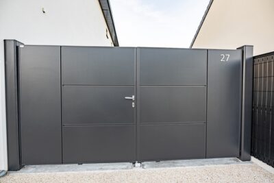 Portail battant B8 – Gamme Quadra