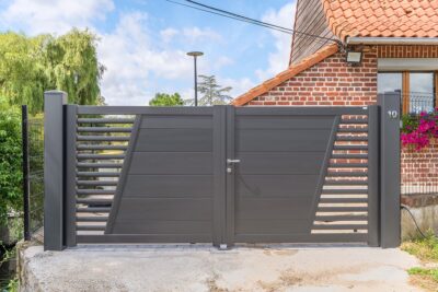 Portail battant Corsiva – Gamme Signature