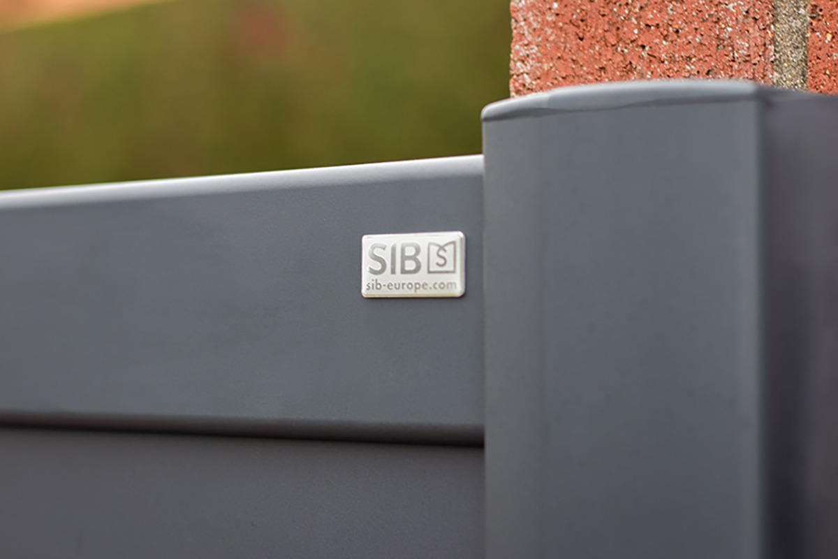 Portail battant alu gamme Signature modèle Nordet - RAL7016