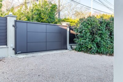 Portail coulissant C8 – Gamme Quadra