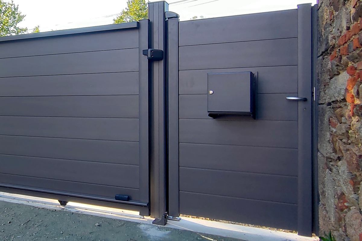 Portillon alu gamme Optimo modèle Phénix - RAL2900