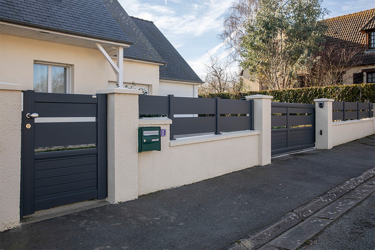 Portillon alu gamme Signature modèle Zéphir - RAL7016