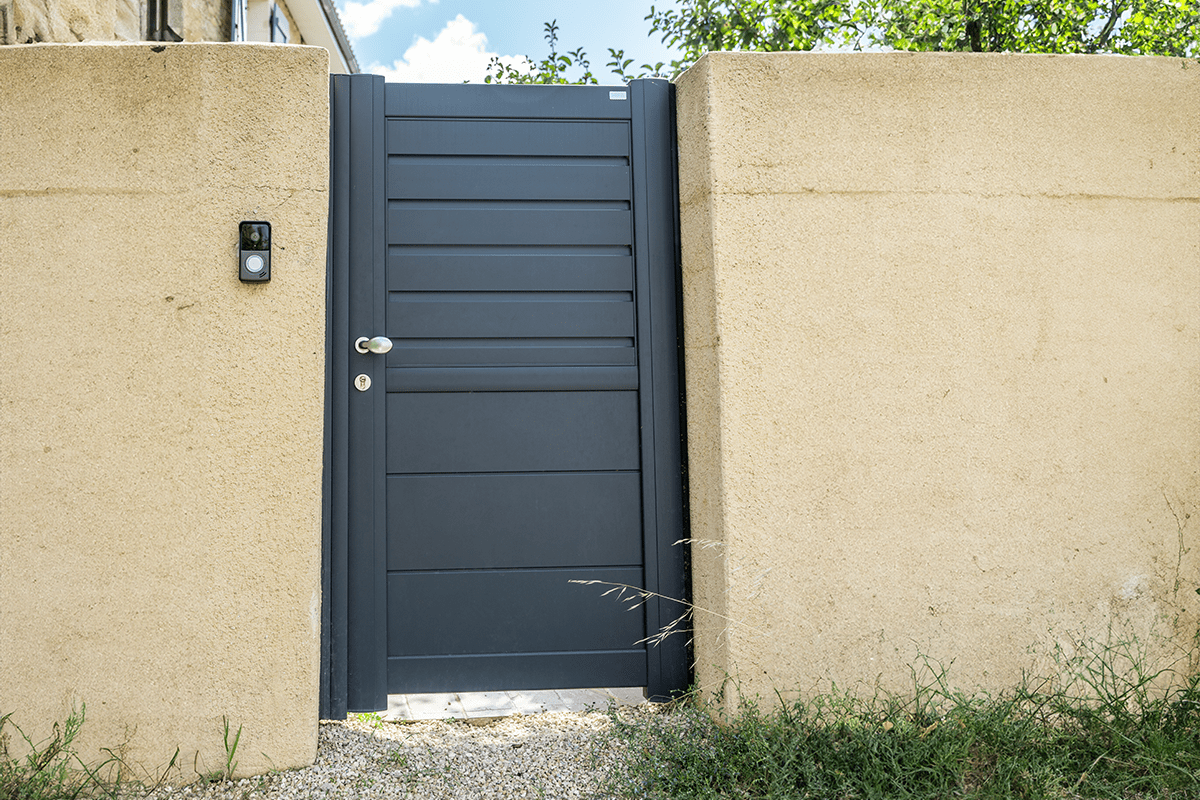 Portillon alu gamme Signature modèle Lucida 5 - RAL7016