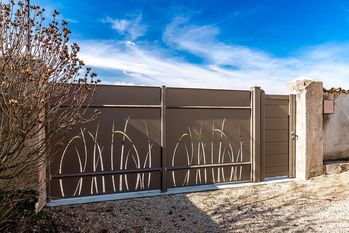 Brise-vue alu gamme Estampe décor Herbage - RAL7006