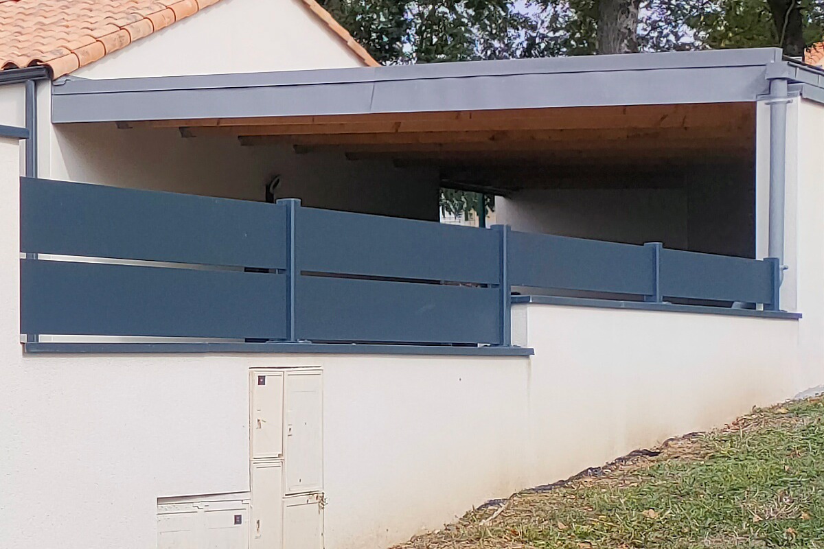 Clôture alu gamme Classic modèle Sabaria 250 - RAL7016