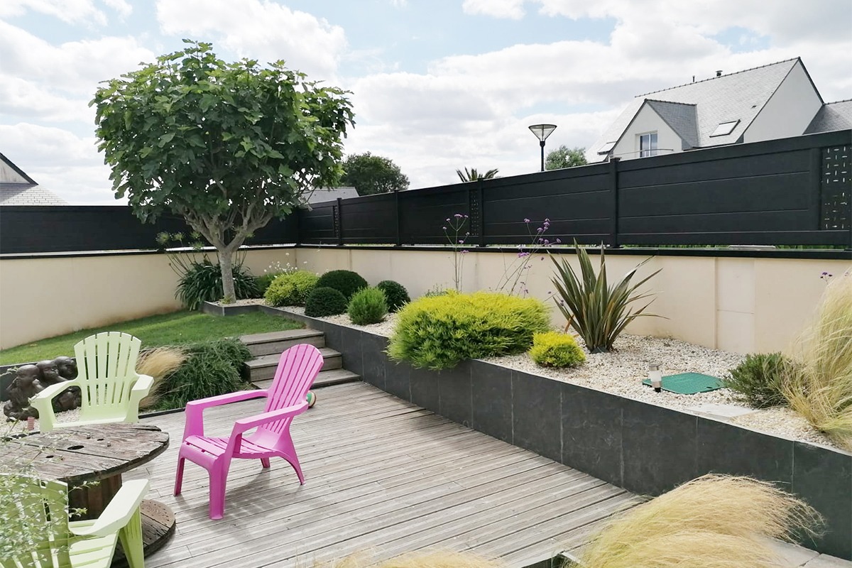 Clôture alu gamme Signature modèle Nordica décor Ellipse - RAL9005