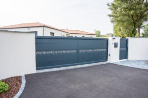 Lire la suite à propos de l’article Portail automatique en alu : ses avantages et ses bienfaits