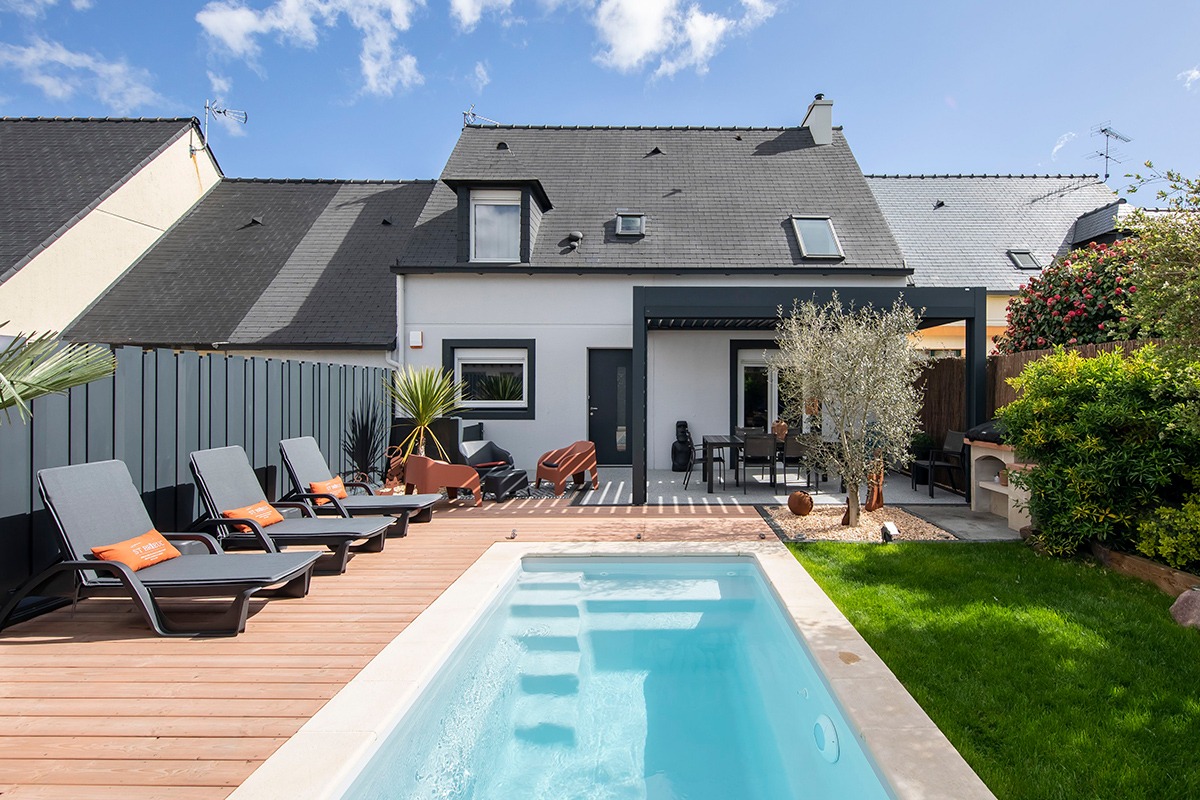 Pergola bioclimatique adossée gamme Signature - RAL7016