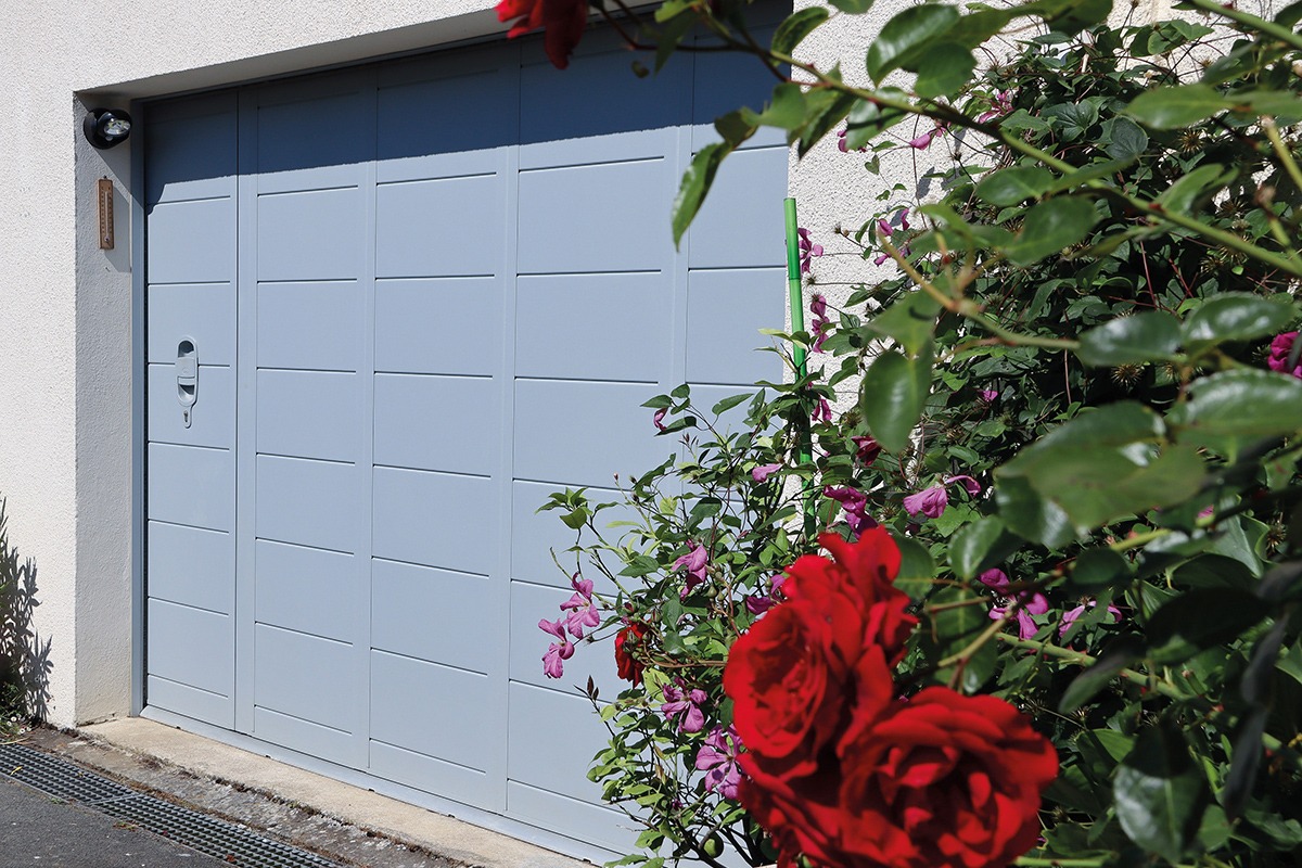 Porte de garage coulissante gamme Prestige/Confort modèle Lituanie/Jersey - RAL9006