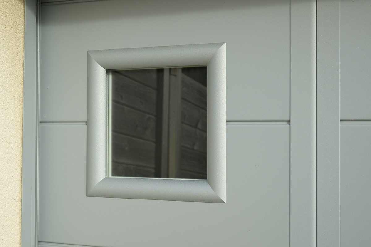 Porte de garage coulissante gamme Prestige/Confort modèle Lituanie/Jersey - RAL9006