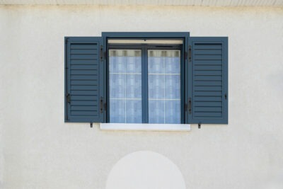 Volets battants aluminium Astéria – Gamme Intemporelle