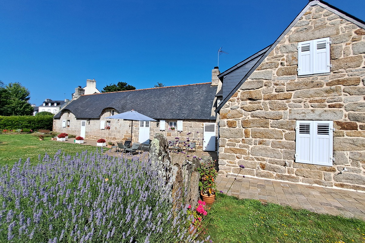 Volets battants gamme Intemporel modèle Hestia - RAL9016