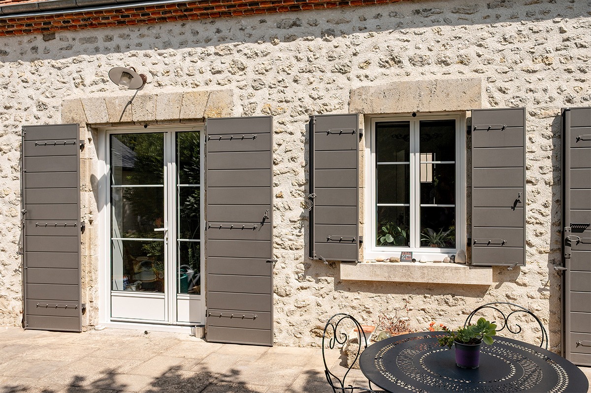 Volets battants gamme Intemporelle modèle Triton - RAL2900