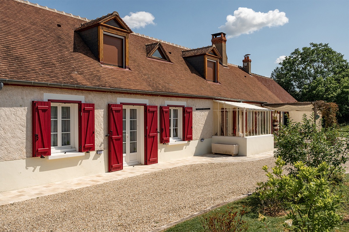 Volets battants gamme Intemporel modèle Zeus - RAL3004