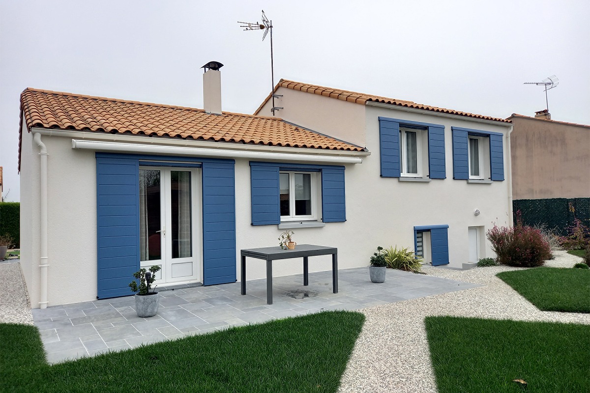 Volets coulissants gamme Élégance modèle Diamant - RAL5023