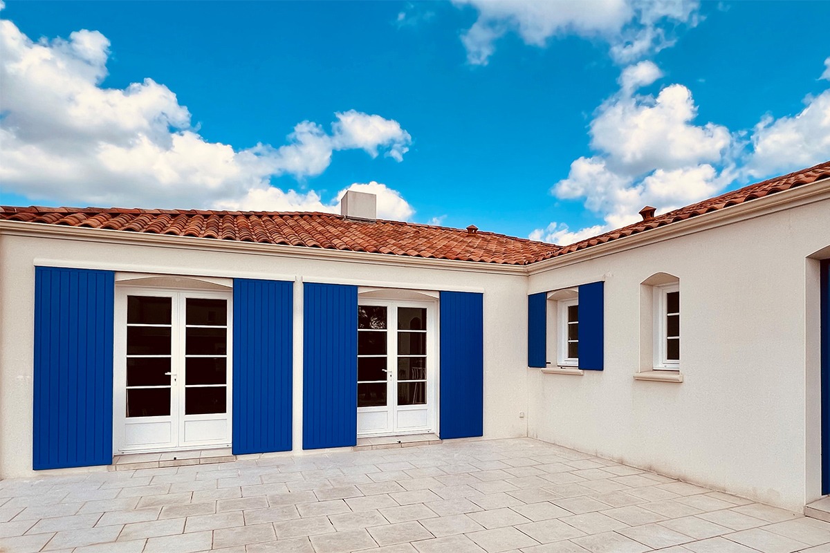 Volets coulissants gamme Élégance modèle Rubis - RAL5005