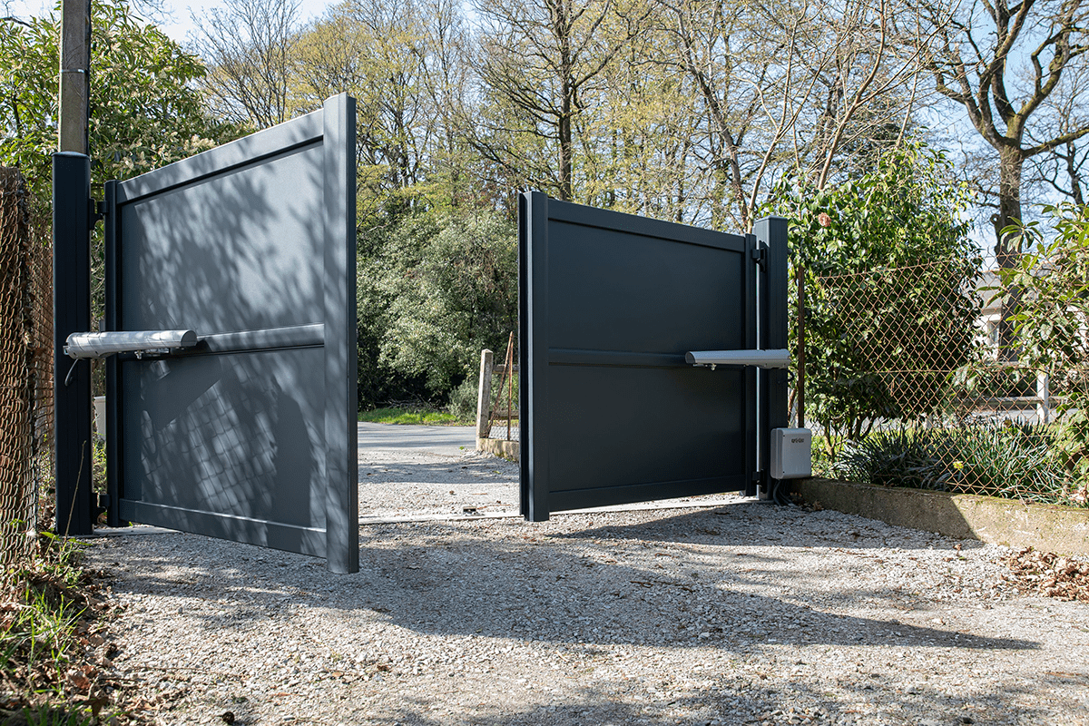 Motorisation portail battant sans vis V418